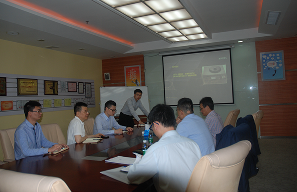 國內(nèi)某知名特檢機(jī)構(gòu)領(lǐng)導(dǎo)蒞臨亞泰光電參觀指導(dǎo)